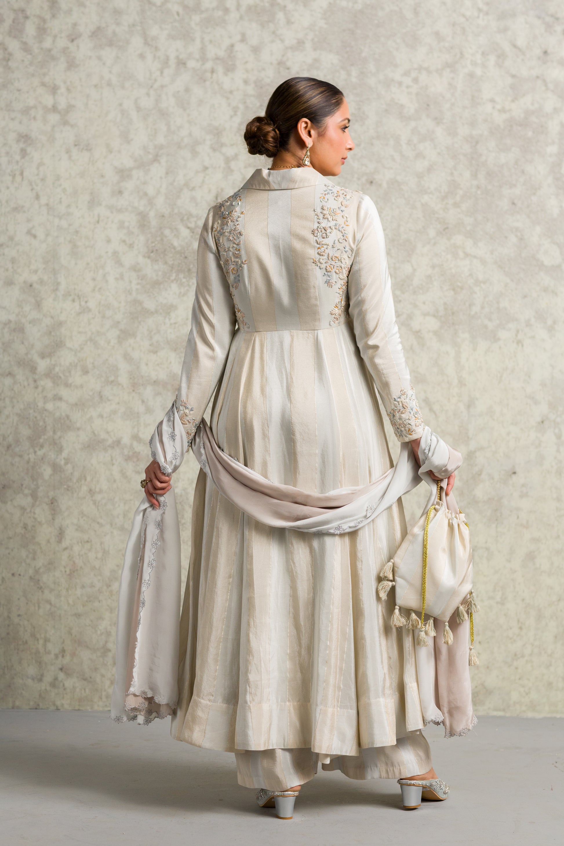 Sukoon Anarkali Set - 91threads