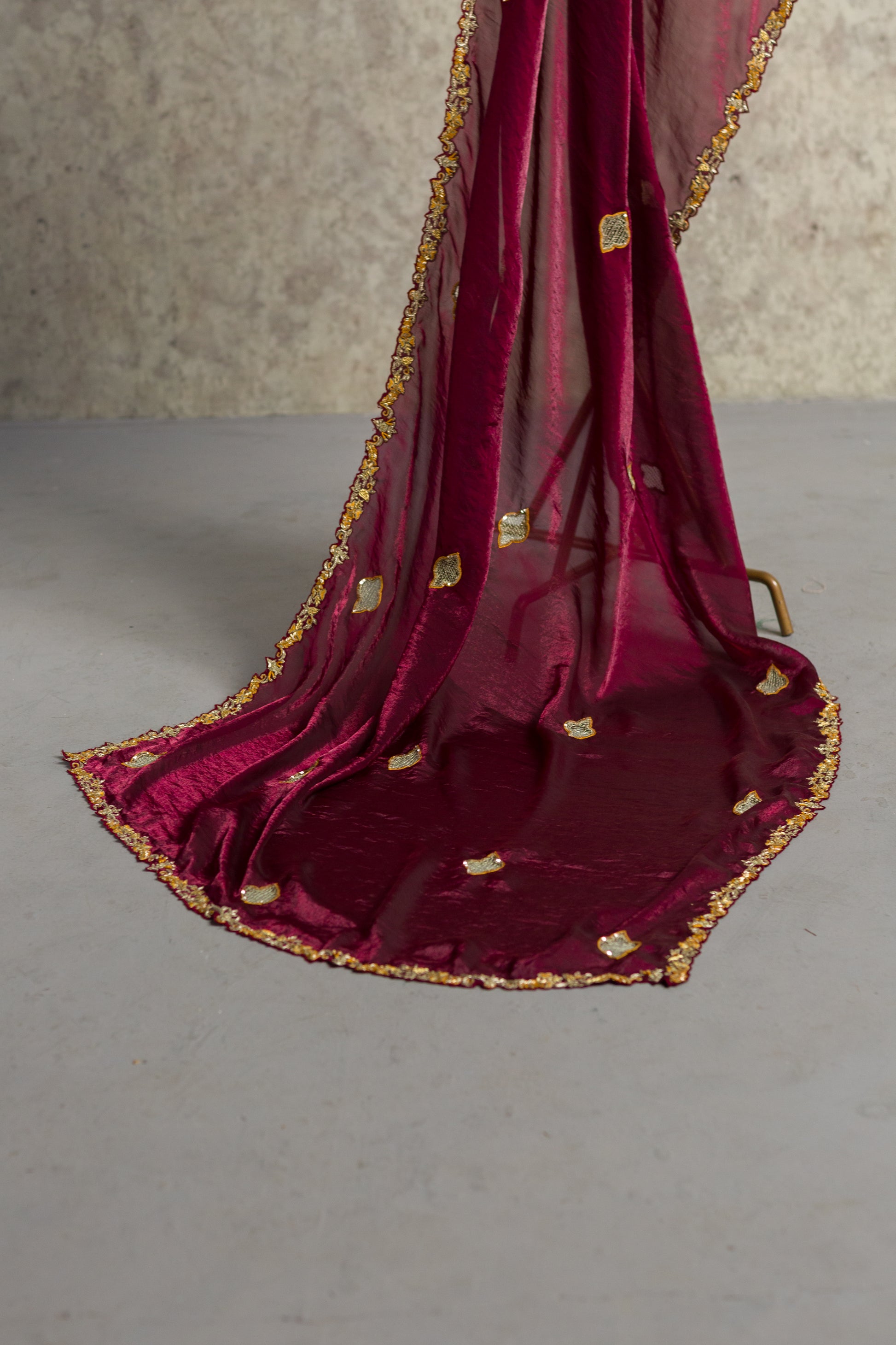 MAROON DUPATTA - 91threads