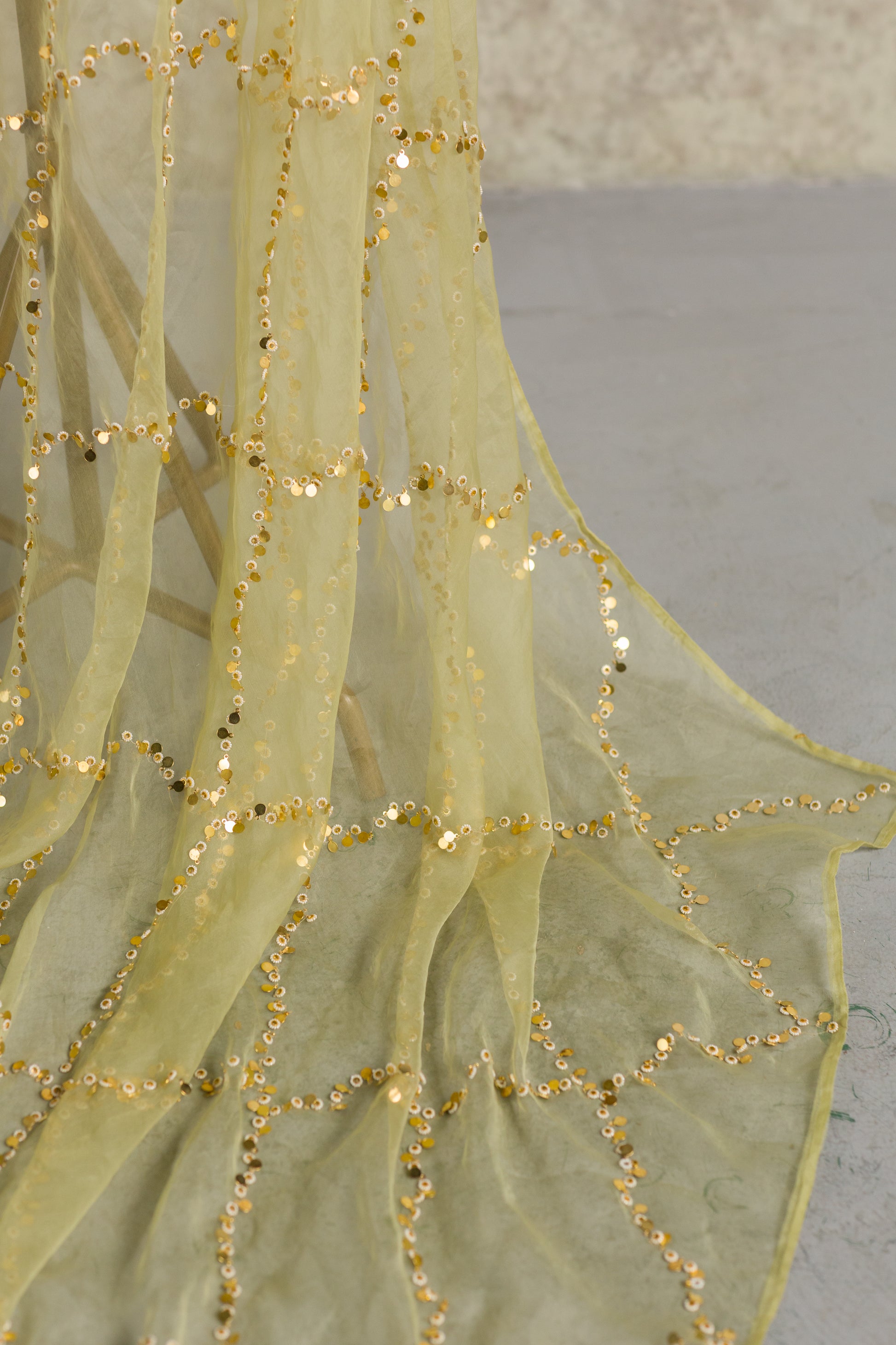 GREEN DUPATTA - 91threads