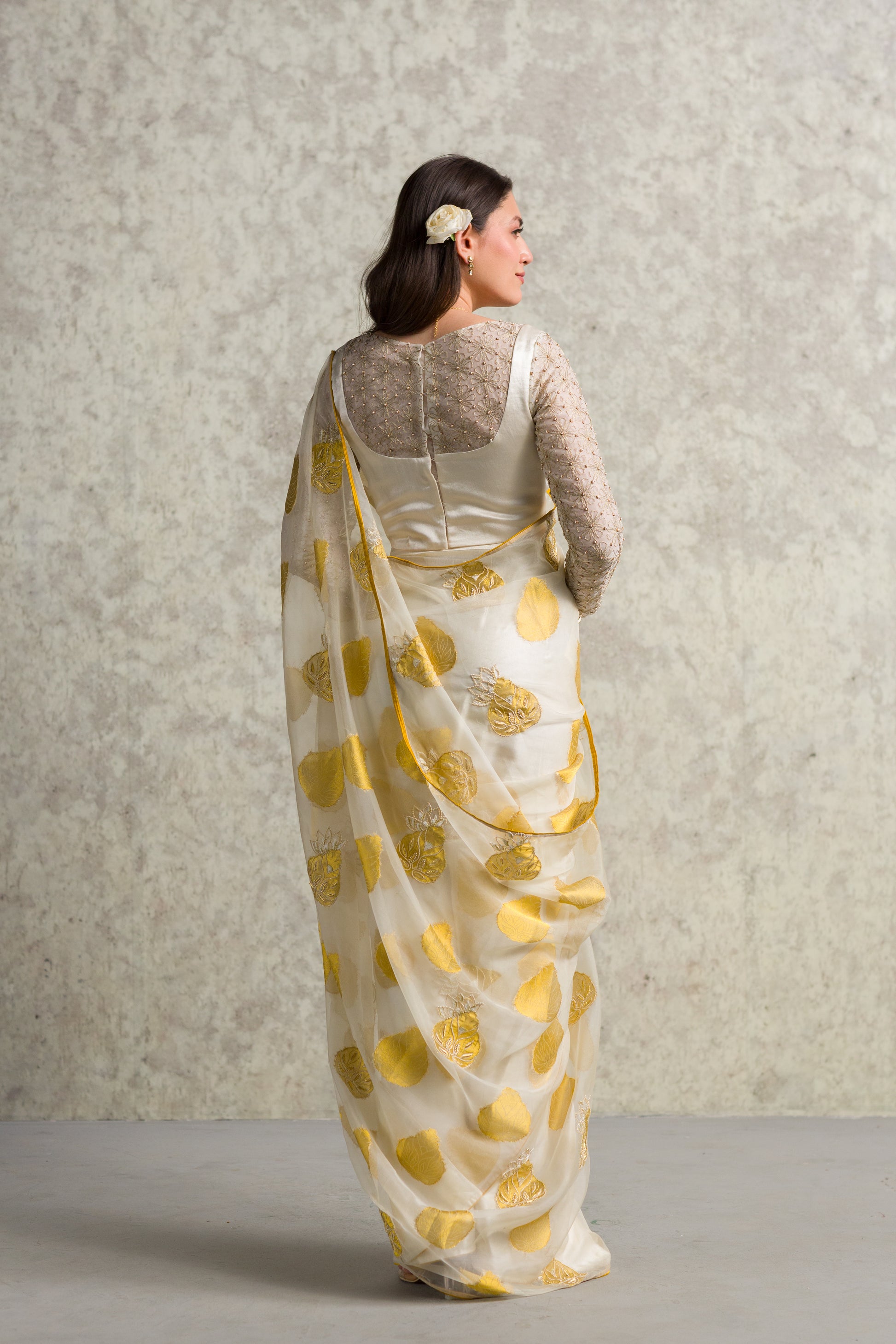 IVORY SAREE - 91threads