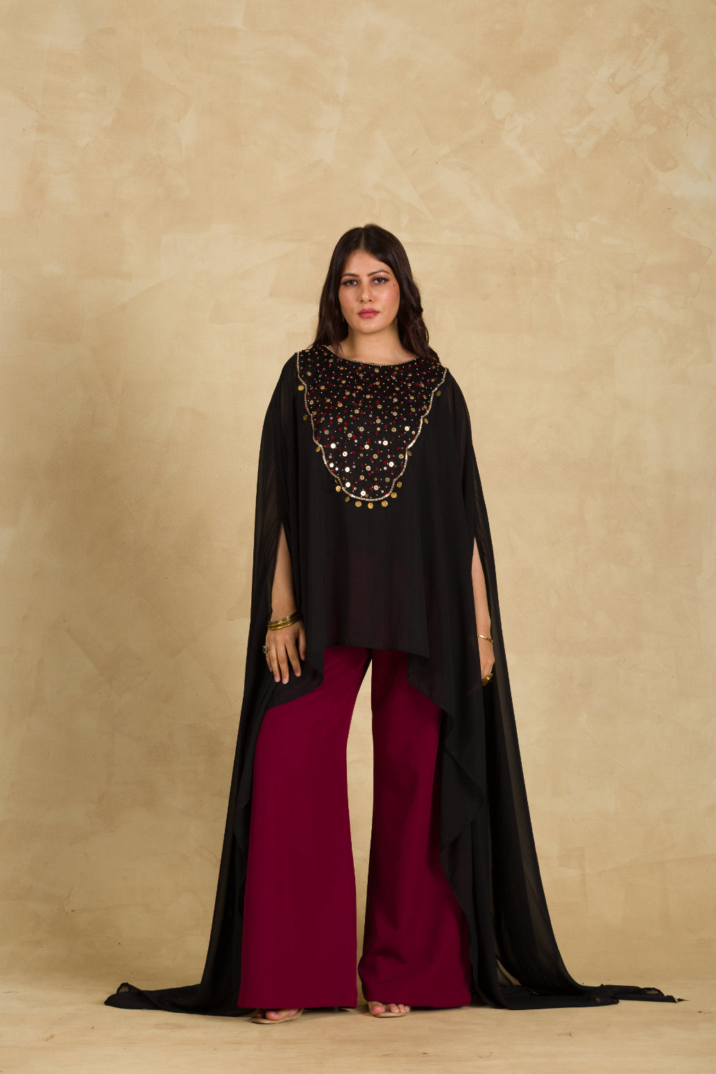 Black Cape-Sleeved Tunic Set - 91threads
