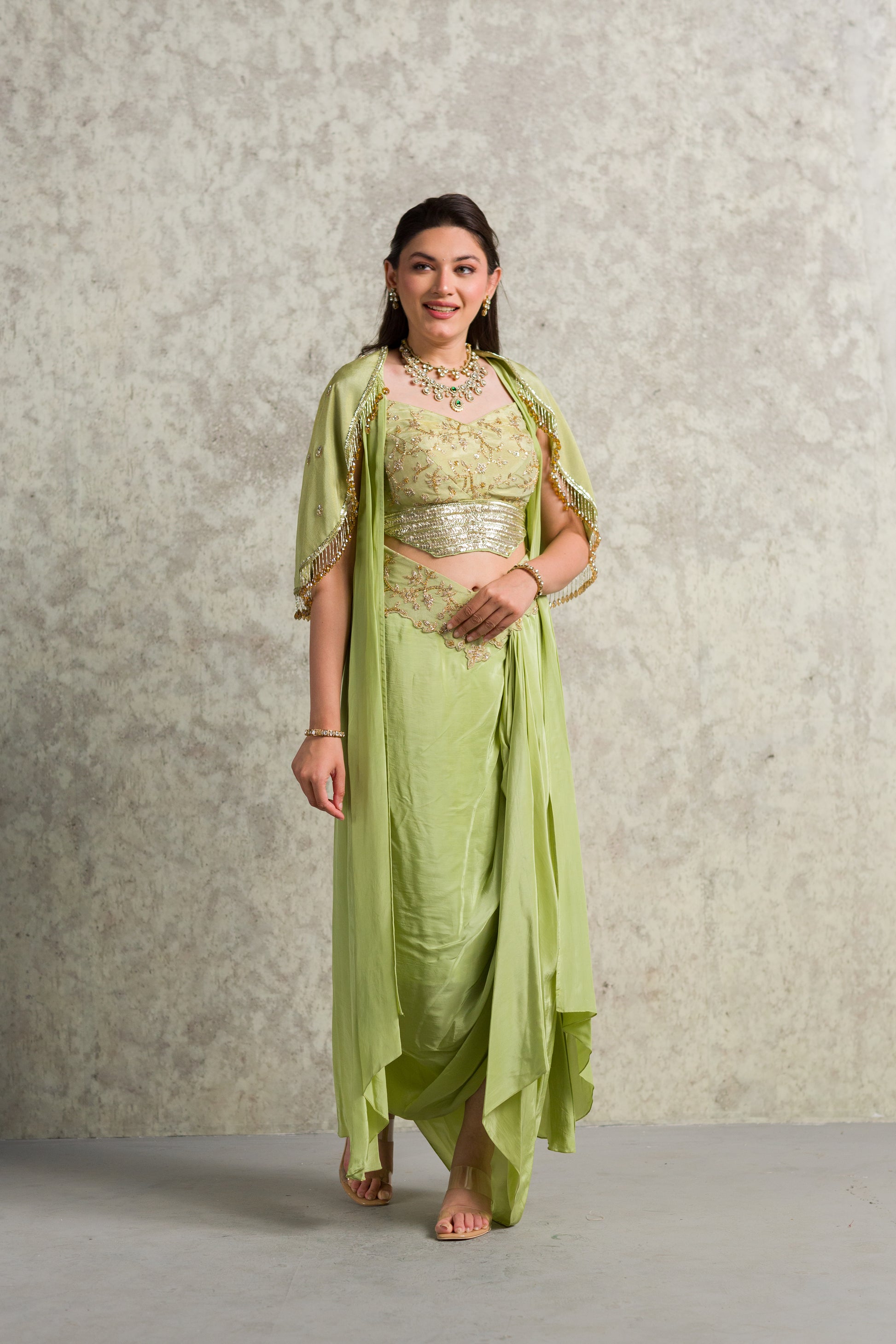 GREEN DRAPE CAPE - 91threads