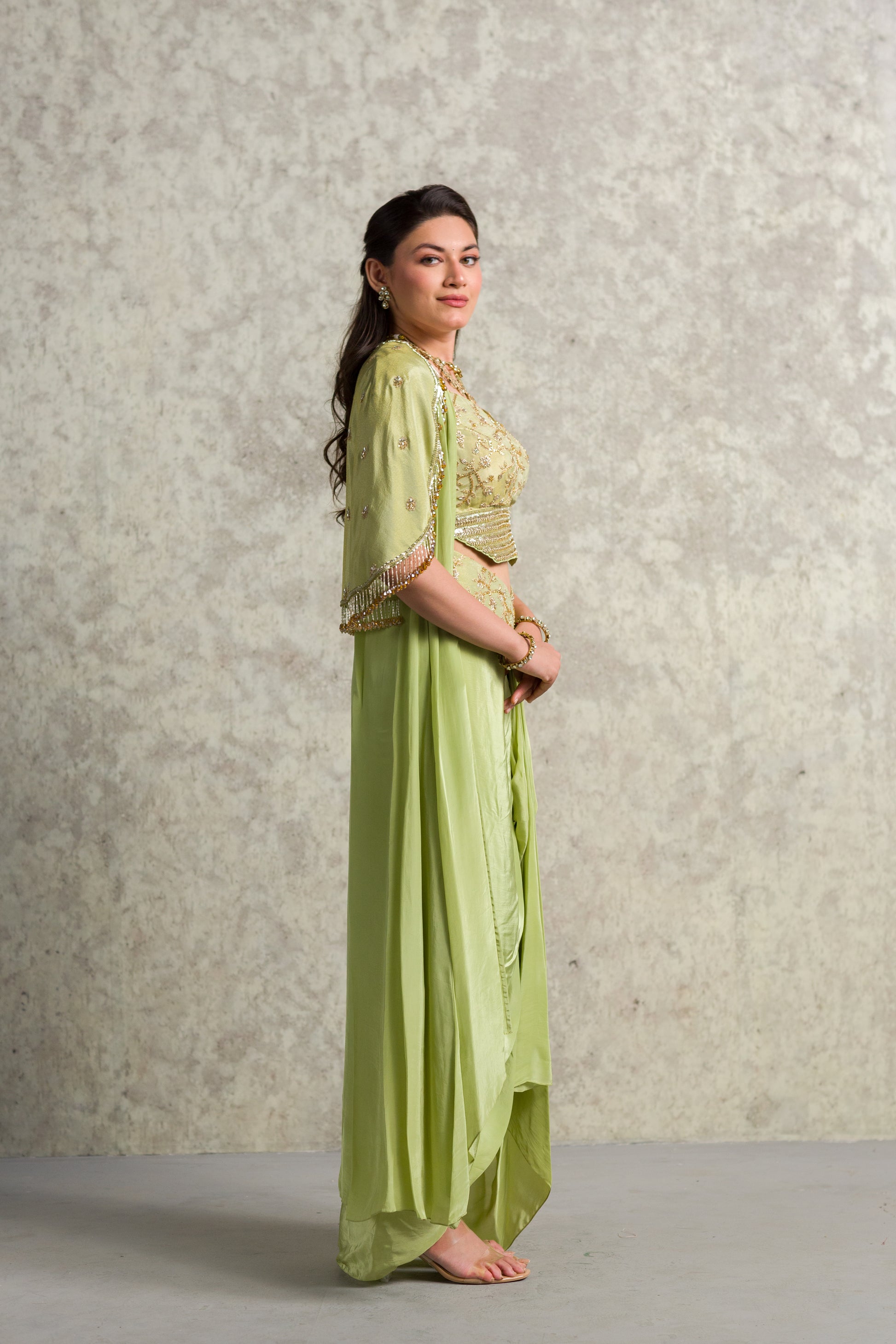 GREEN DRAPE CAPE - 91threads