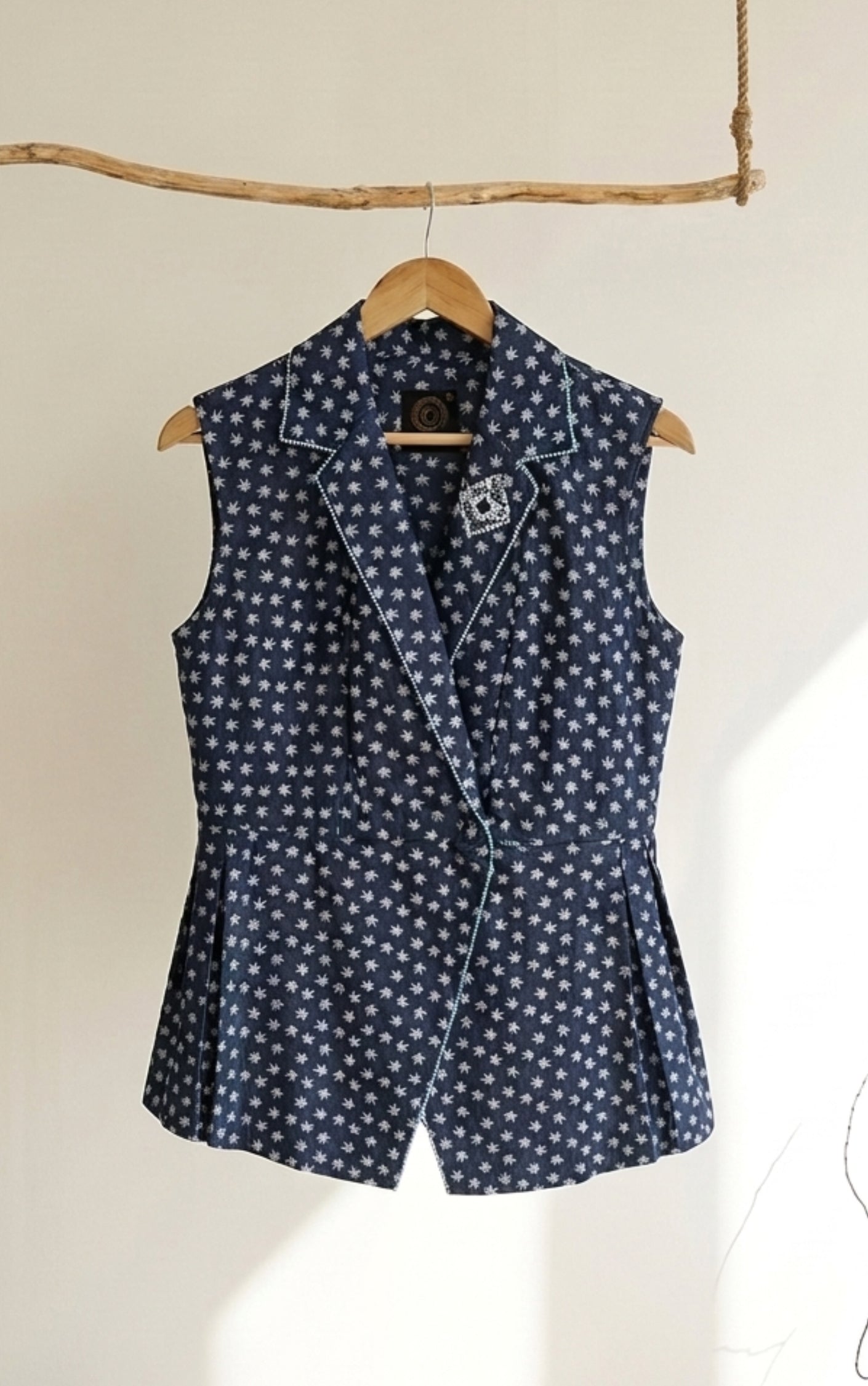 Blue Floral Wrap Top - 91threads